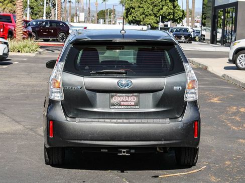 Used 2012 Toyota Prius V Five FWD image 5