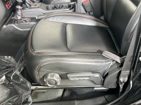 Used 2023 Jeep Wrangler Rubicon image 19