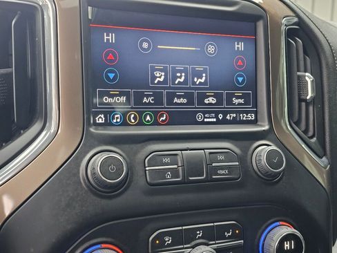 Used 2023 Chevrolet Silverado 3500 High Country image 35