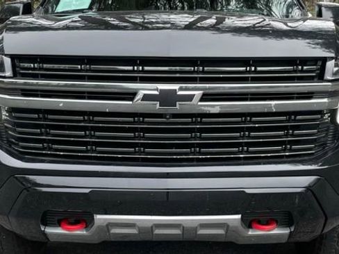 Used 2021 Chevrolet Tahoe Z71 w/ Z71 Off-Road Package AWD/4WD image 11