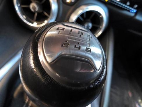 Used 2023 Chevrolet Camaro LT image 18