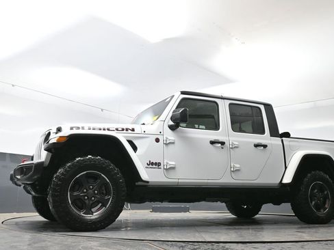Used 2020 Jeep Gladiator Rubicon w/ Cold Weather Group AWD/4WD image 52