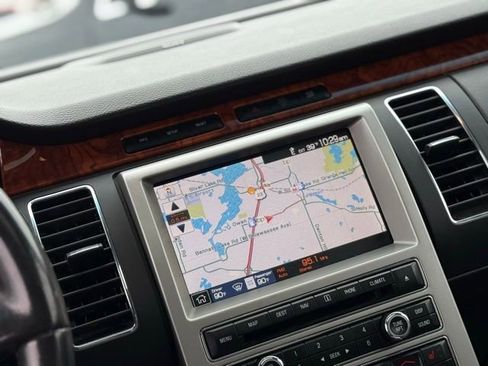 Used 2011 Ford Flex Limited w/ Rapid Spec Order Code image 4