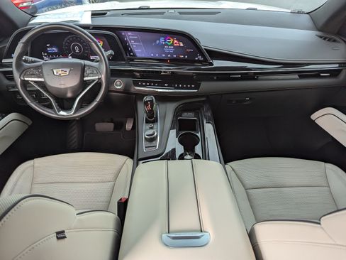 Certified 2021 Cadillac Escalade Sport w/ Driver Assist Tech Package image 13