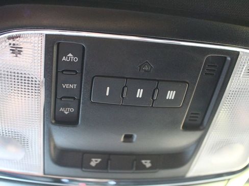 Used 2015 Dodge Charger SRT w/ Harman/Kardon Audio Group image 26