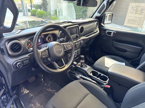 Used 2021 Jeep Wrangler Sport image 11