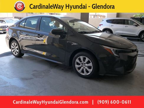 Used 2023 Toyota Corolla LE image 1