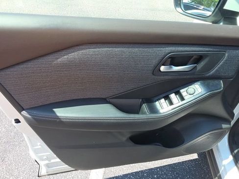 Certified 2022 Nissan Rogue SV AWD/4WD image 11