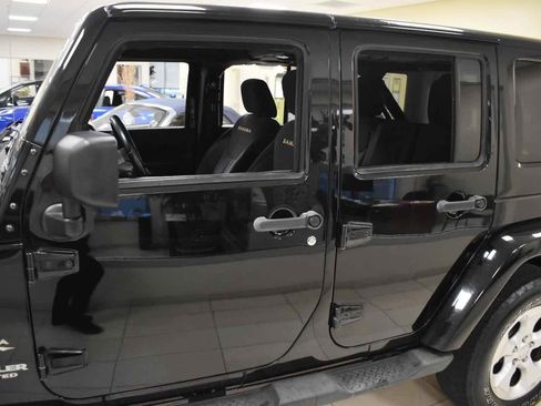 Used 2013 Jeep Wrangler Unlimited Sahara w/ Connectivity Group AWD/4WD image 55