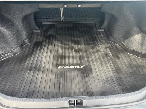 Used 2017 Toyota Camry LE image 24