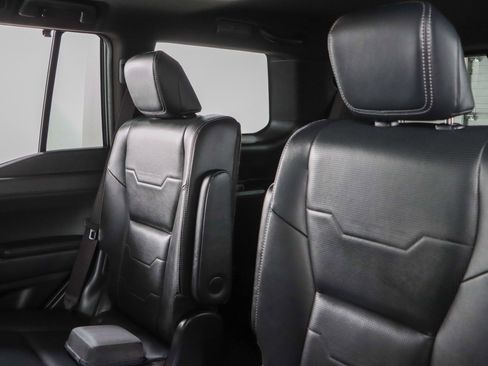Used 2026 Lexus GX 550 w/ Accessory Package (2T) AWD/4WD image 28