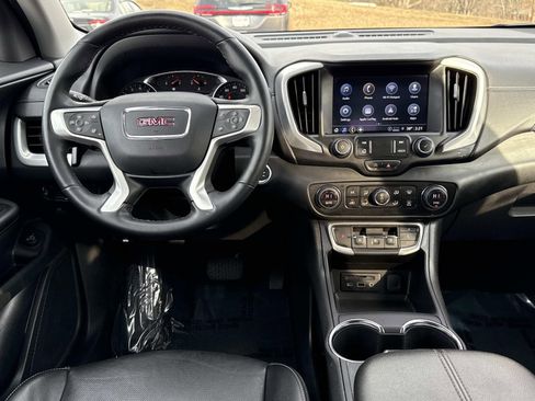 Used 2023 GMC Terrain SLT image 8