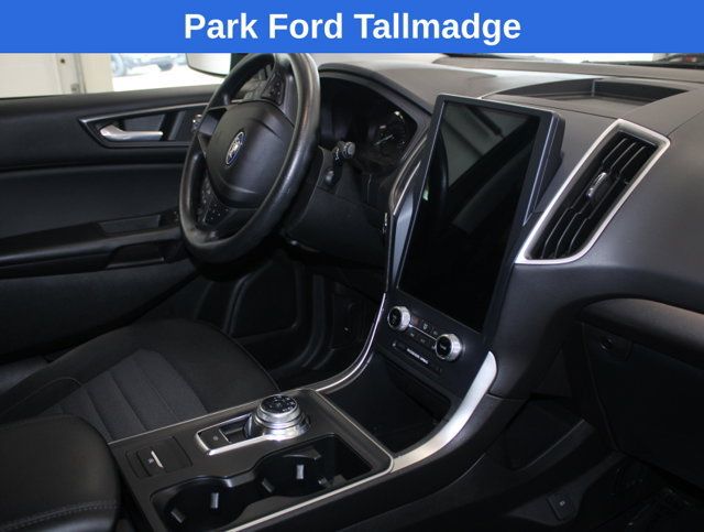 Used 2022 Ford Edge SE w/ Black Appearance Package AWD/4WD image 23