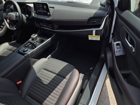 New 2026 Nissan Rogue SV AWD/4WD image 7