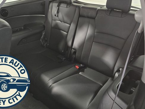 Used 2022 Honda Pilot EX-L image 27