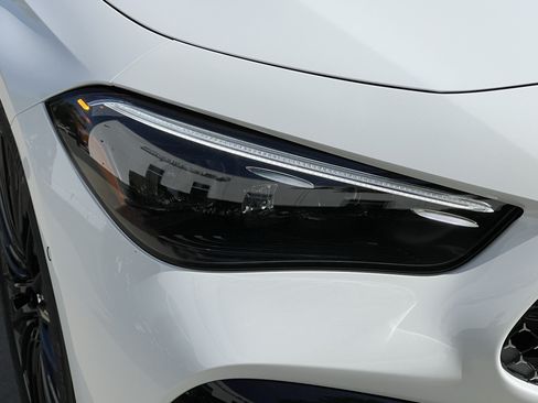 New 2026 Mercedes-Benz CLE 300 4MATIC Coupe image 11