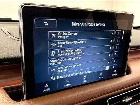 Used 2023 Lincoln Aviator Reserve w/ Equipment Group 201A AWD/4WD image 40