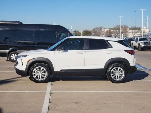 Used 2025 Chevrolet TrailBlazer LS w/ LS Convenience Package image 12