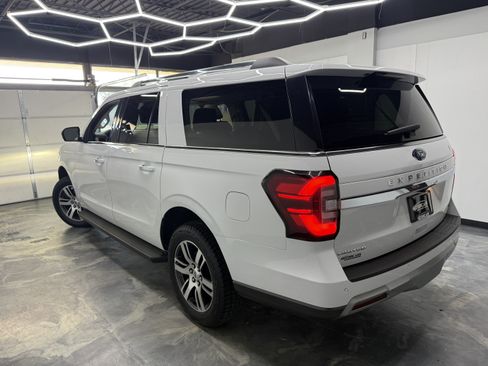 Used 2024 Ford Expedition Max Limited AWD/4WD image 3