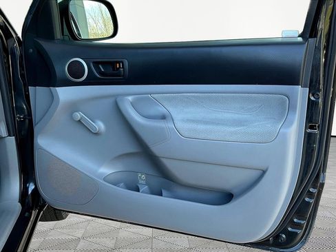 Used 2010 Toyota Tacoma 2WD Regular Cab image 23