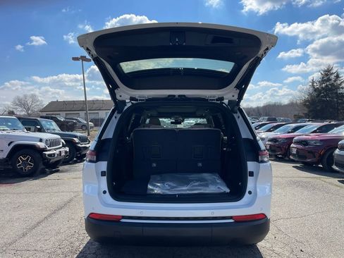 New 2026 Jeep Grand Cherokee L Limited image 13