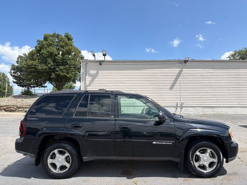 Used 2004 Chevrolet TrailBlazer LT w/ LT Package 1 AWD/4WD image 5