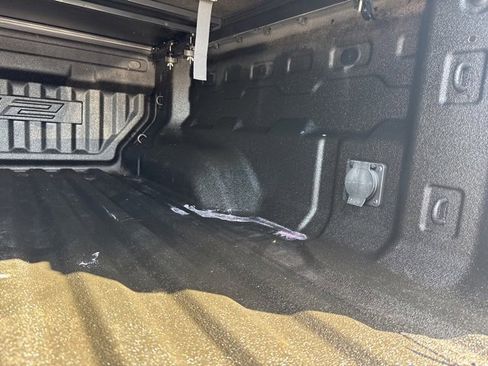 Used 2023 Chevrolet Colorado ZR2 w/ ZR2 Convenience Package III image 24