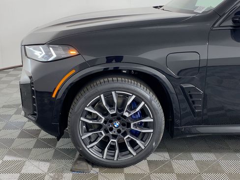 Used 2026 BMW X5 xDrive50e w/ M Sport Package AWD/4WD image 9