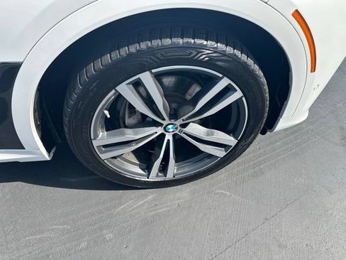 Used 2019 BMW X7 xDrive40i w/ Premium Package AWD/4WD image 22