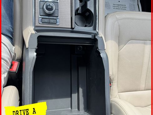 Used 2023 Ford Expedition Max Limited image 32