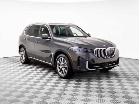 New 2026 BMW X5 xDrive50e w/ Executive Package image 7