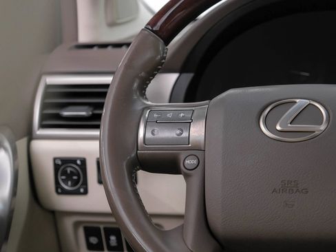 Used 2015 Lexus GX 460 Premium w/ Premium Package image 16