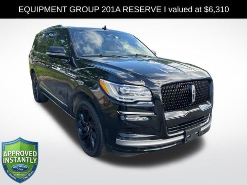 Used 2024 Lincoln Navigator Reserve AWD/4WD image 1