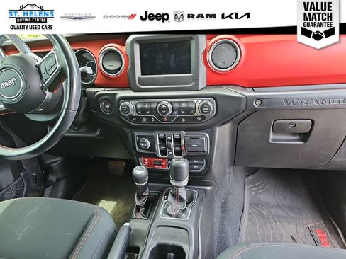 Used 2021 Jeep Wrangler Unlimited Rubicon w/ LED Lighting Group AWD/4WD image 17
