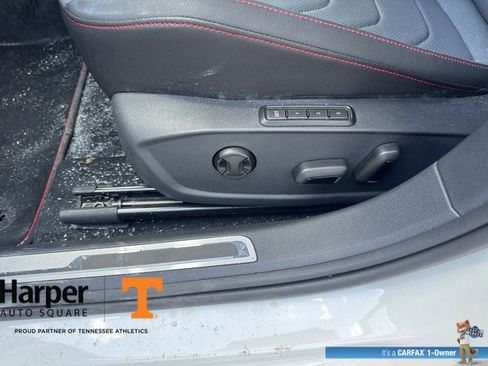 Used 2025 Volkswagen Jetta GLI Autobahn w/ GLI Black Package FWD image 18