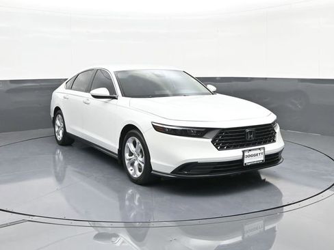 Used 2024 Honda Accord LX image 21