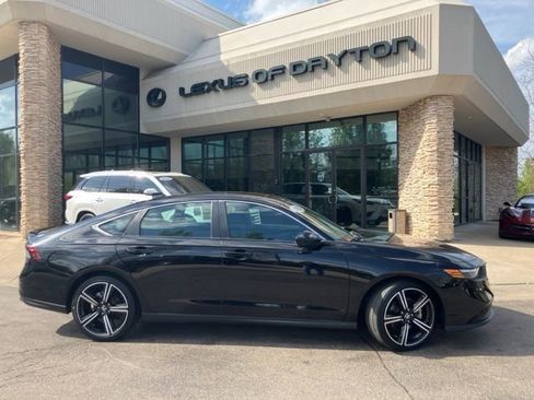 Used 2023 Honda Accord Sport image 2