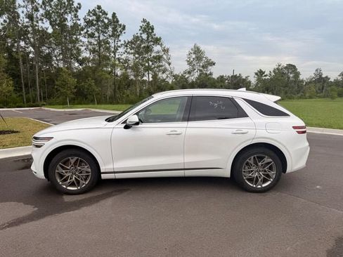 Used 2025 Genesis GV70 2.5T AWD/4WD image 16