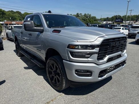 Used 2026 RAM 2500 Big Horn AWD/4WD image 2