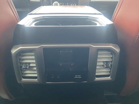 Used 2018 Ford F150 Platinum w/ Equipment Group 701A Luxury AWD/4WD image 25