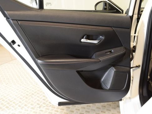 Used 2024 Nissan Sentra SR FWD image 25