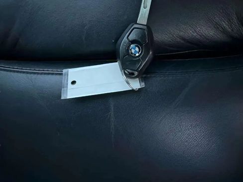 Used 2006 BMW 330Ci Convertible image 26