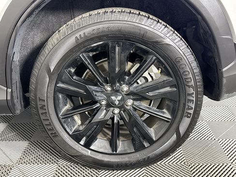 Used 2024 Mitsubishi Eclipse Cross LE AWD/4WD image 36