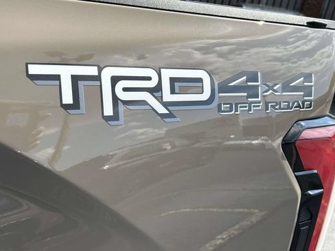New 2026 Toyota Tundra Platinum w/ TRD Off-Road Package AWD/4WD image 11