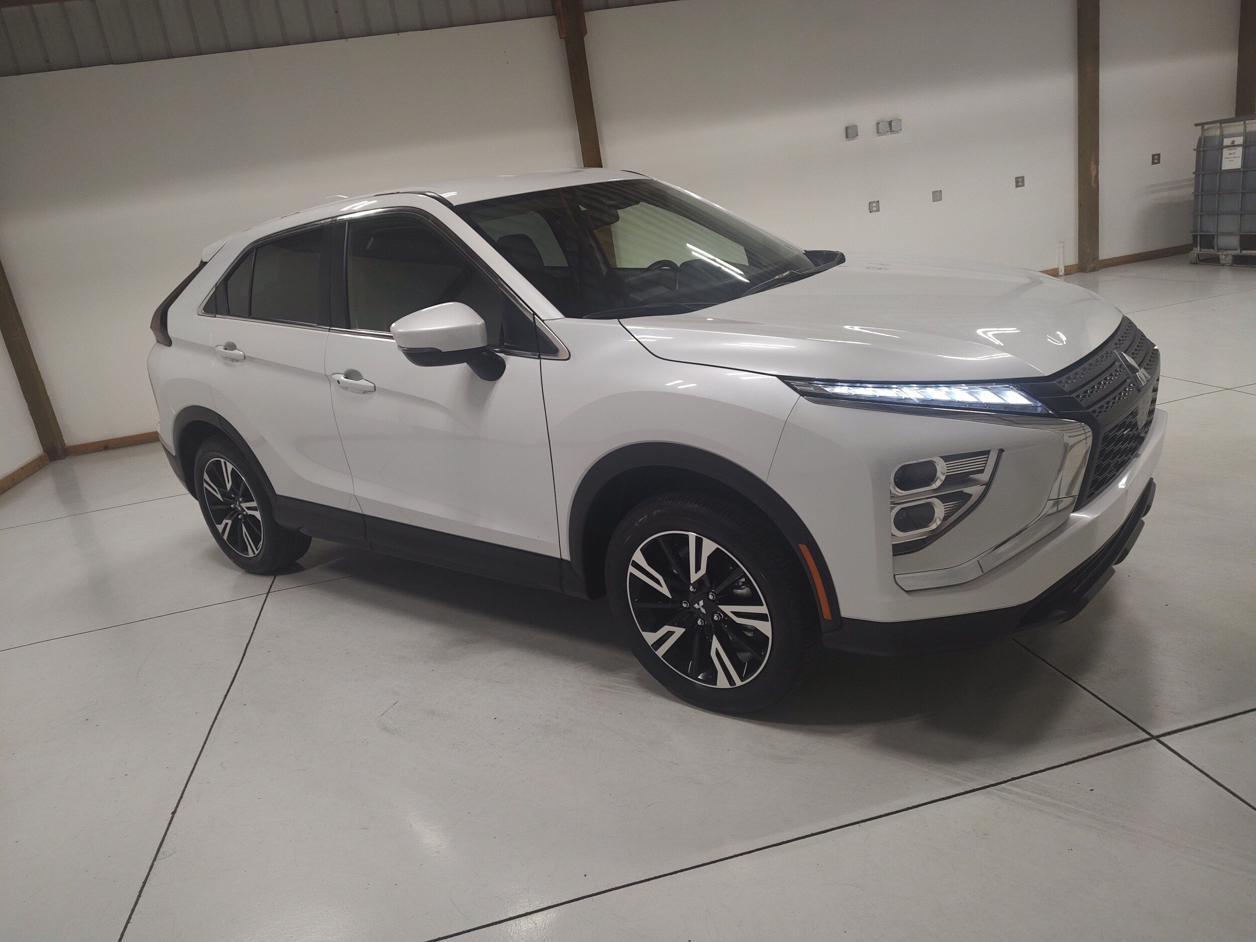 Used 2025 Mitsubishi Eclipse Cross SE AWD/4WD image 2