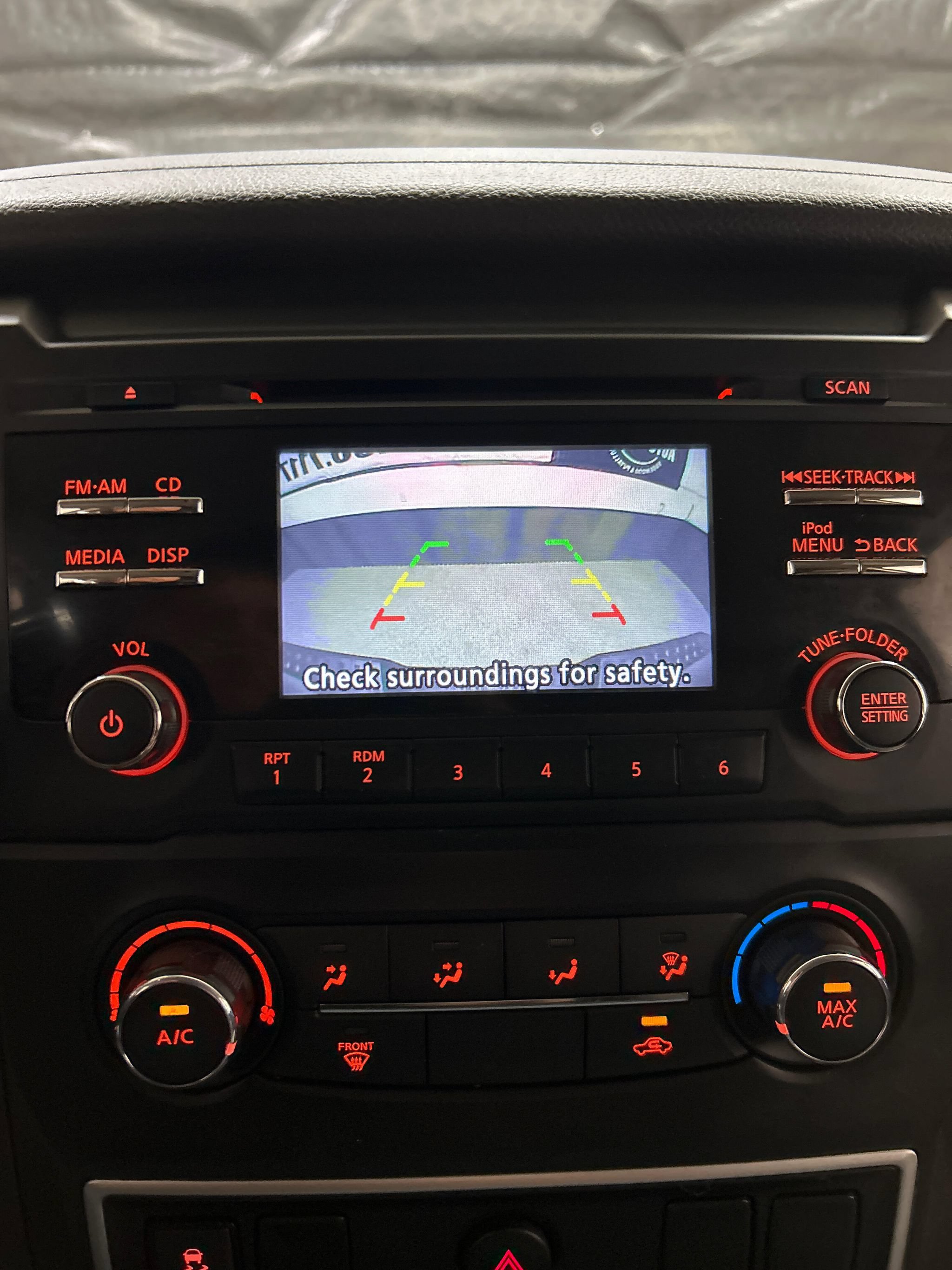 Used 2018 Nissan Titan S AWD/4WD image 15