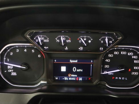 Used 2019 GMC Sierra 1500 AT4 w/ Off Road Performance Package AWD/4WD image 16