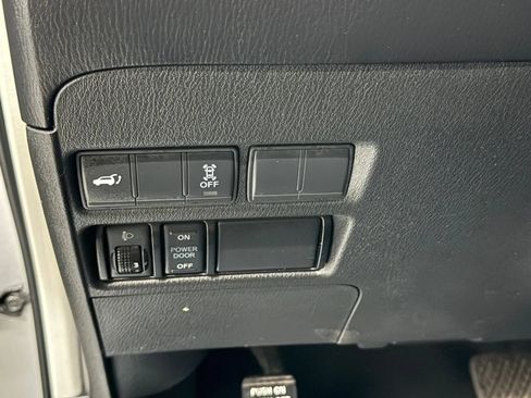 Used 2017 Nissan Armada SV w/ Driver Package AWD/4WD image 30