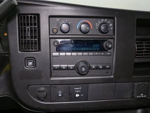 Used 2024 GMC Savana 2500 Work Van w/ Driver Convenience Package image 22