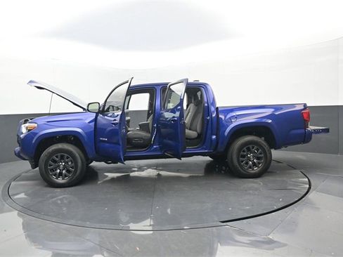 Used 2023 Toyota Tacoma SR5 image 33